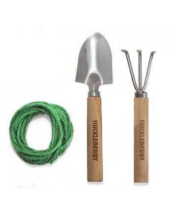 Zahradní nástroje – lopata, rýč a lano